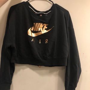 Cute Nike cropped sweater